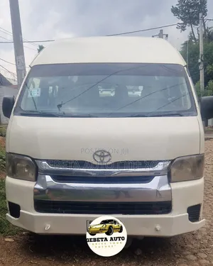 Photo - Toyota HiAce 2009 White