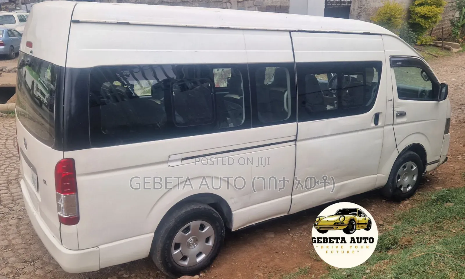 Toyota HiAce 2009 White