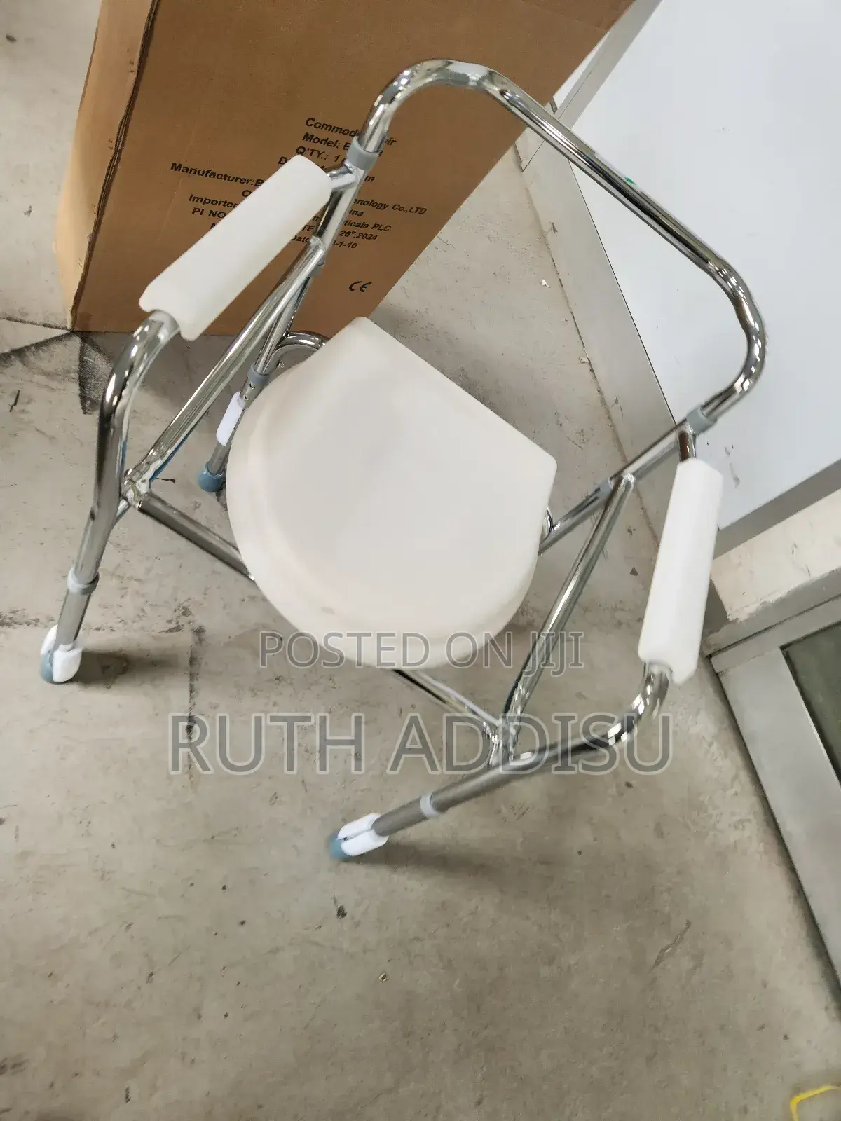 Poty Chair波及commode Chair跟隨commode Chair滿足toilet Chair New
