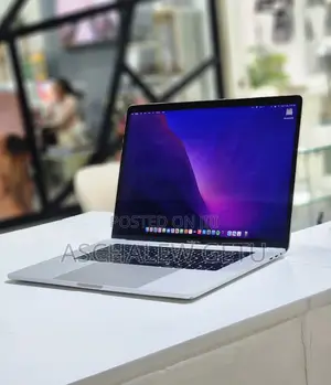 New Laptop Apple MacBook Pro 2017 16GB Intel Core I7 SSD 512GB