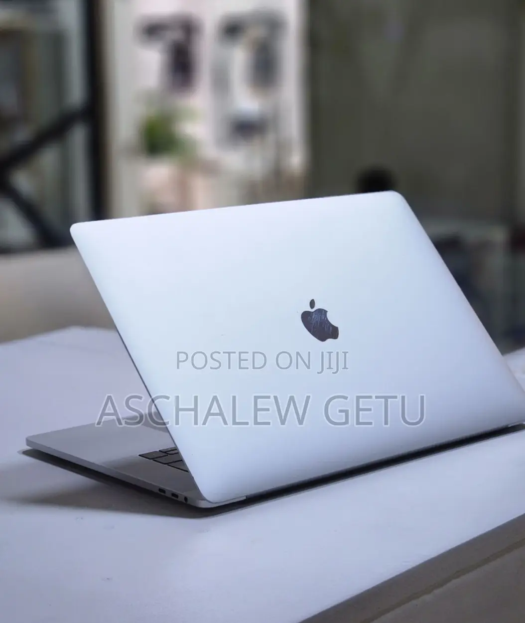 New Laptop Apple MacBook Pro 2017 16GB Intel Core I7 SSD 512GB