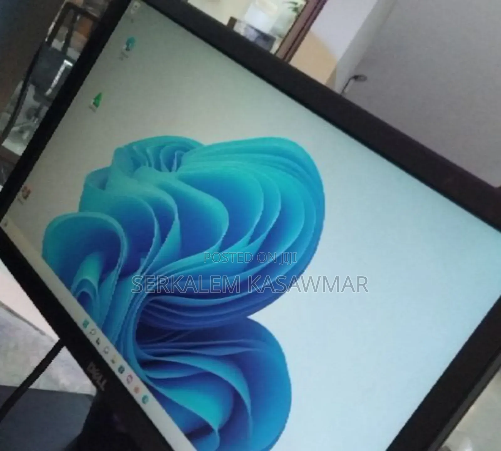 New Desktop Computer Dell OptiPlex 5050 8GB Intel Core I5 HDD 1T