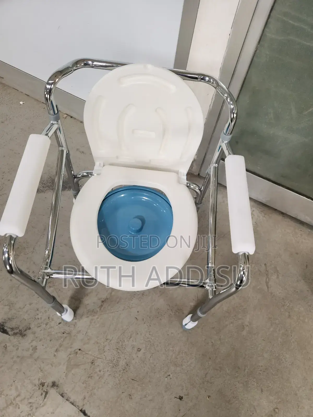 Commode Chair吃完toilet Chair因子commode Chair鉛水toilet Chair New