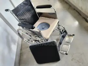 Photo - Wheelchair吃過wheelchair鬥士wheelchair滿地wheelchair災區wheelchair