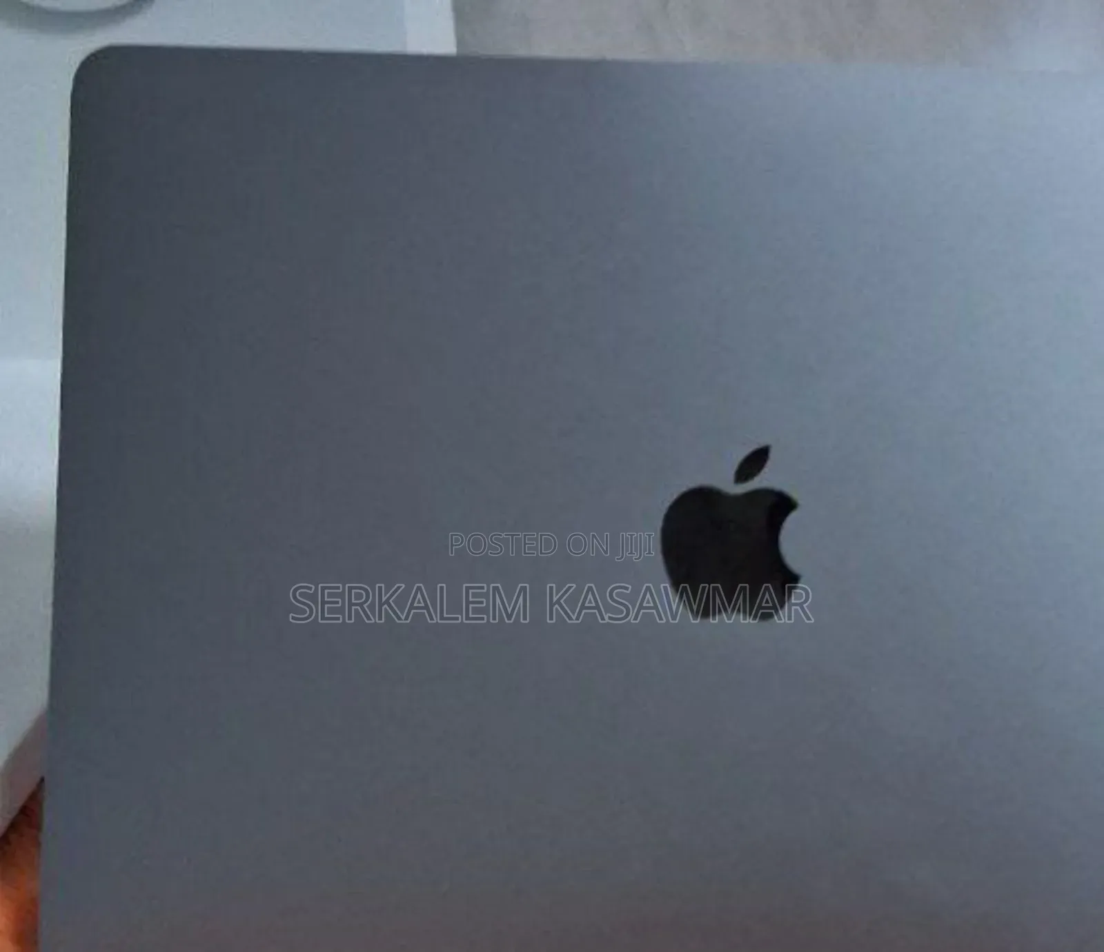 New Laptop Apple MacBook Pro 16GB Intel Core I5 SSD 256GB