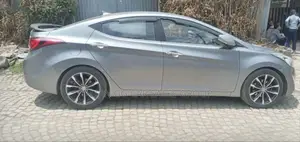 Hyundai Avante 2014 Silver