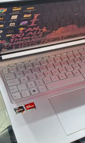 New Laptop Asus VivoBook 15 X505BA 8GB Intel Core I7 SSD 256GB