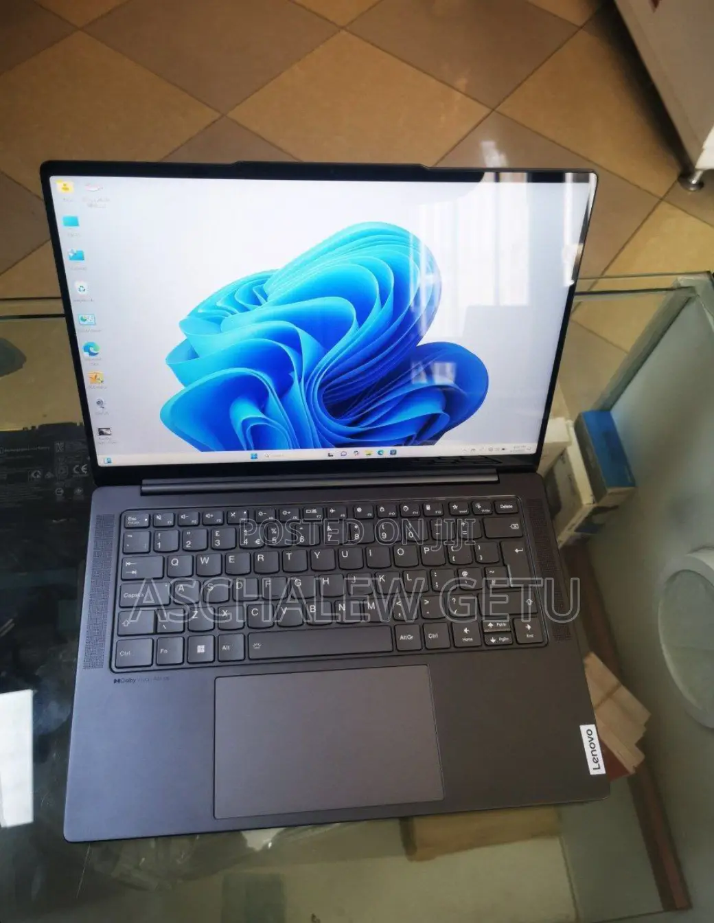 New Laptop Lenovo Yoga 7i 16GB Intel Core I7 SSD 1T
