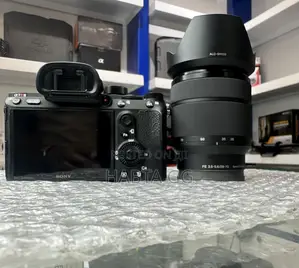 Sony A7r 3 28-70mm Kit Lens Mirrorless Camera