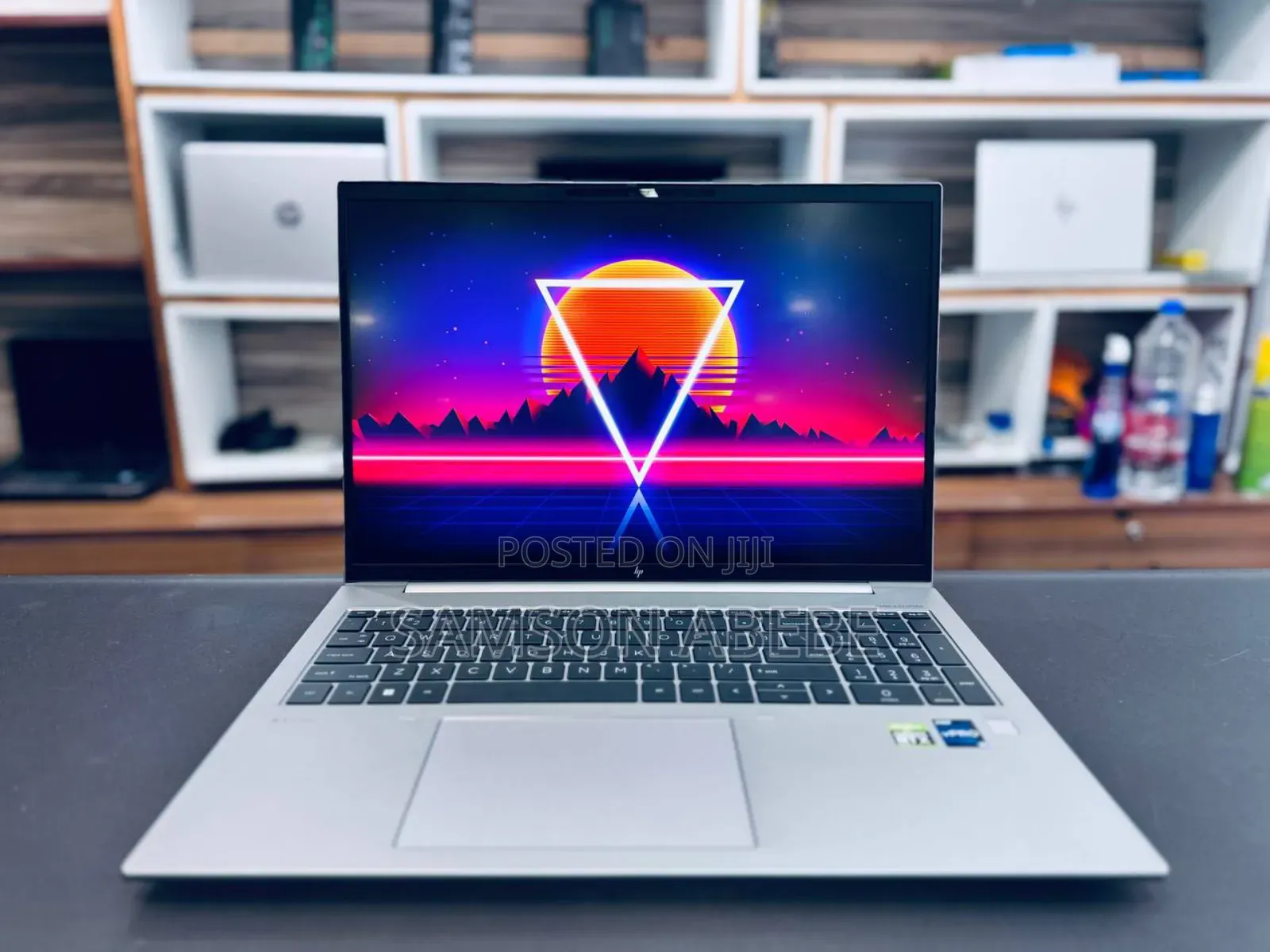 New Laptop HP ZBook Firefly 16 G10 16GB Intel Core I7 SSD 1T