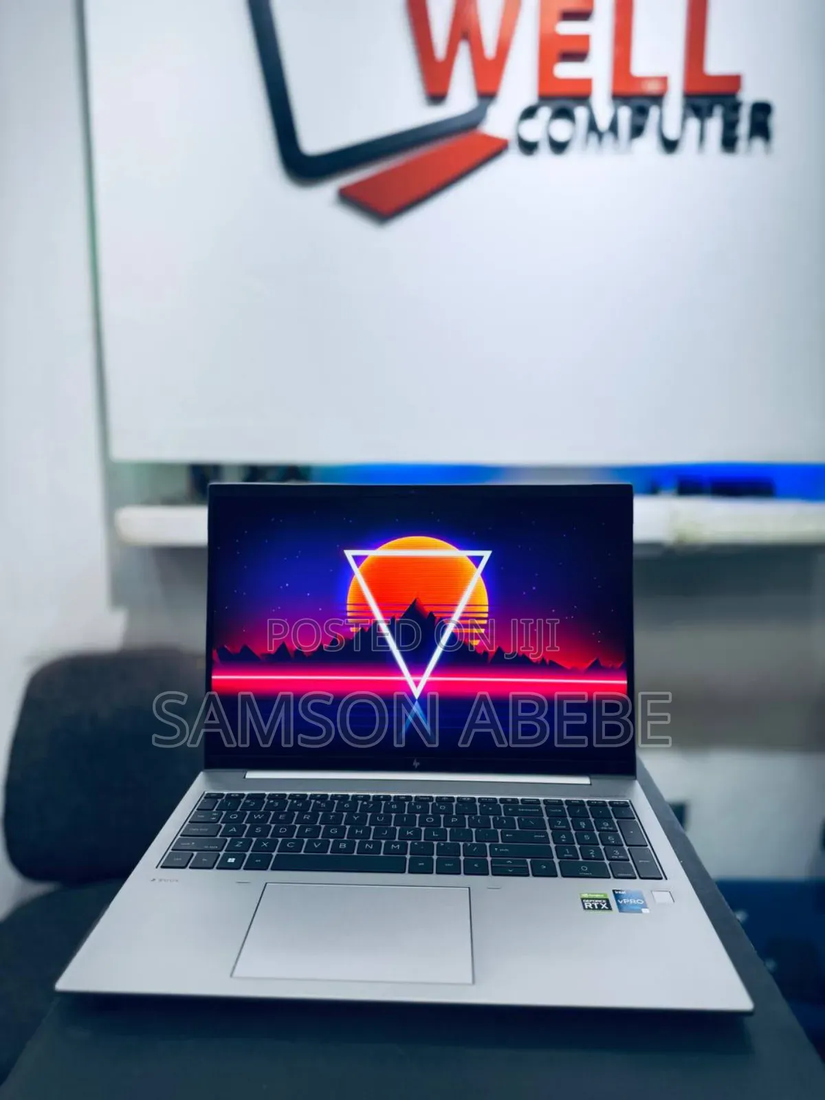 New Laptop HP ZBook Firefly 16 G10 16GB Intel Core I7 SSD 1T