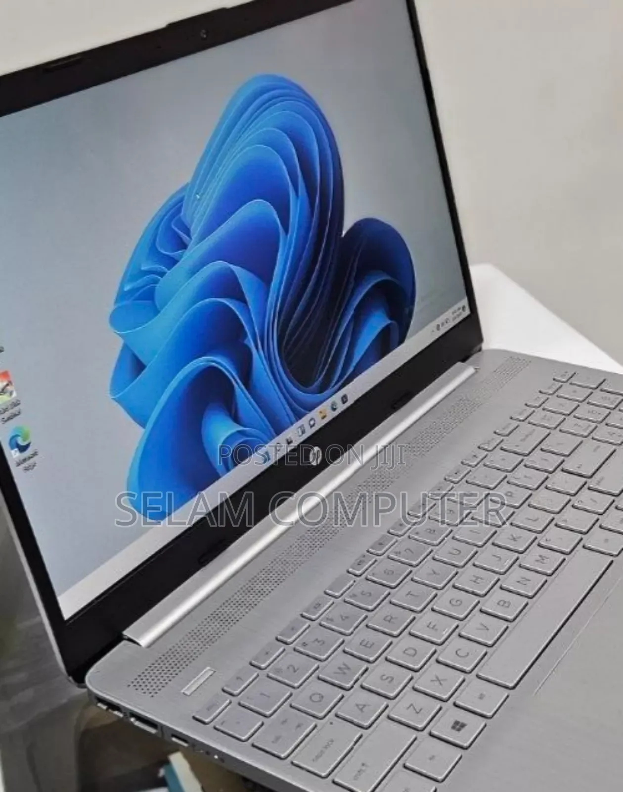 New Laptop HP Stream Notebook 8GB Intel Core I7 SSD 512GB