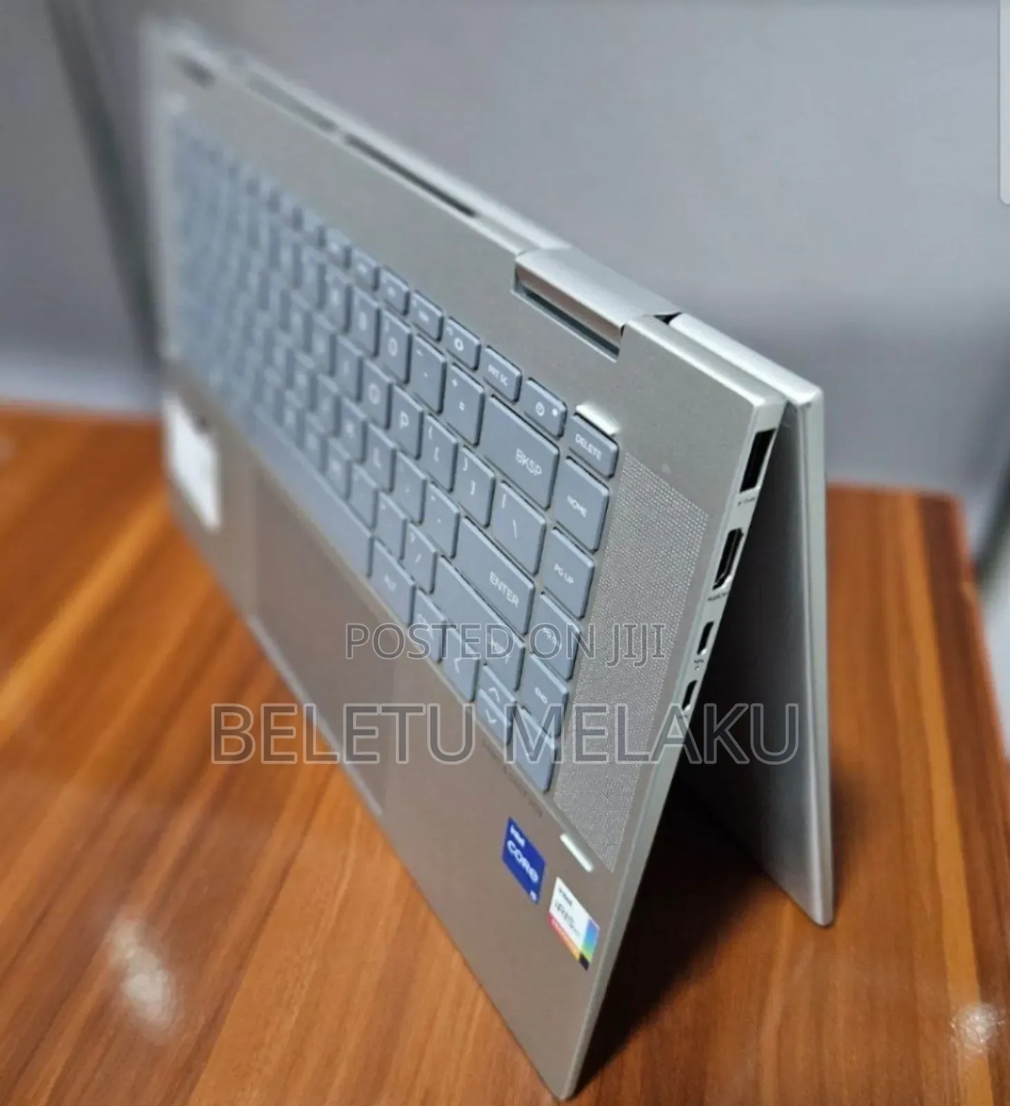 New Laptop HP Envy X360 8GB Intel Core I5 SSD 512GB