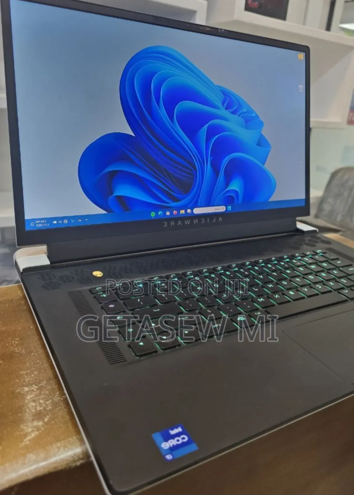 New Laptop Alienware M17x R2 32GB Intel Core I7 SSD 1T