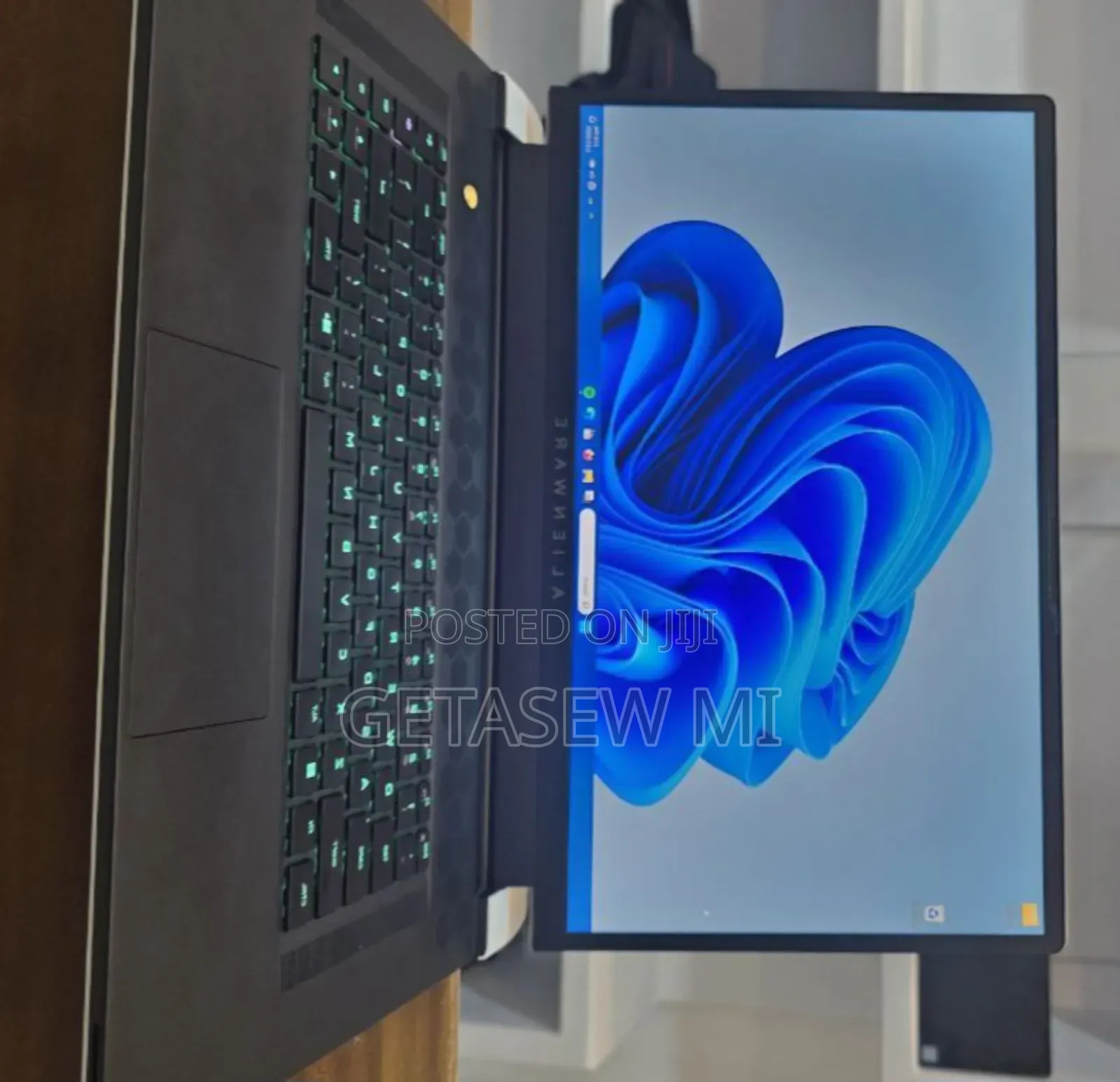 New Laptop Alienware M17x R2 32GB Intel Core I7 SSD 1T