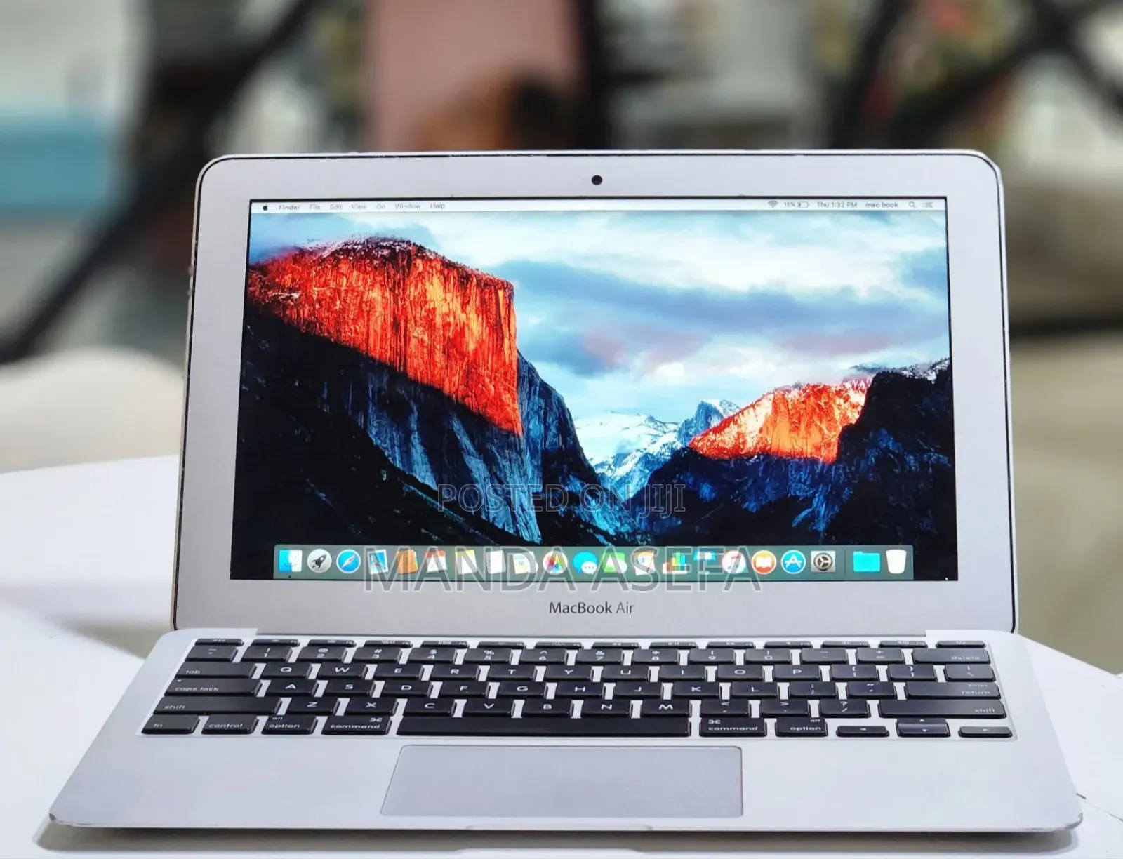 New Laptop Apple MacBook Air 2011 4GB Intel Core I5 SSD 128GB