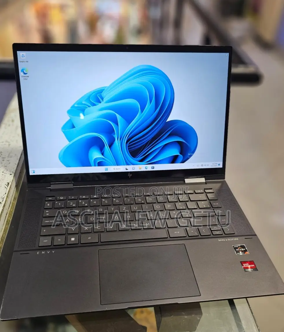 New Laptop HP Envy X360 16GB AMD Ryzen 7 SSD 1T