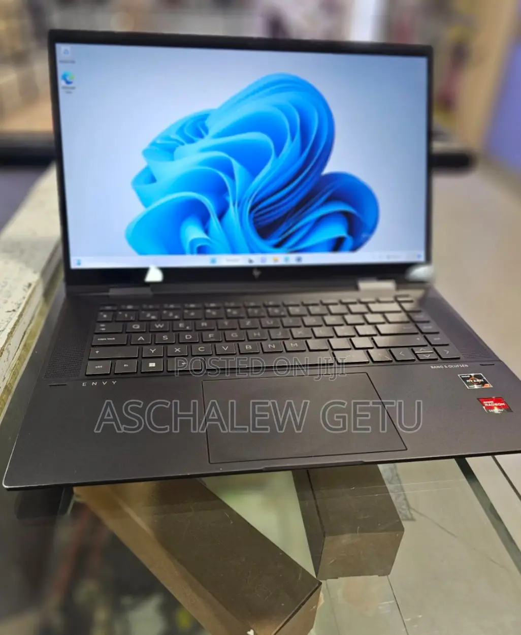 New Laptop HP Envy X360 16GB AMD Ryzen 7 SSD 1T