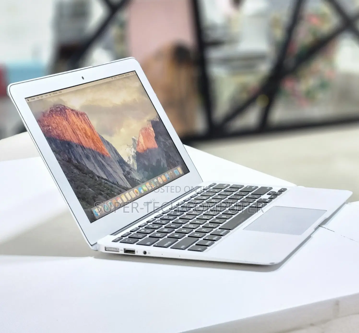 New Laptop Apple MacBook Air 2015 4GB Intel Core I5 SSD 128GB