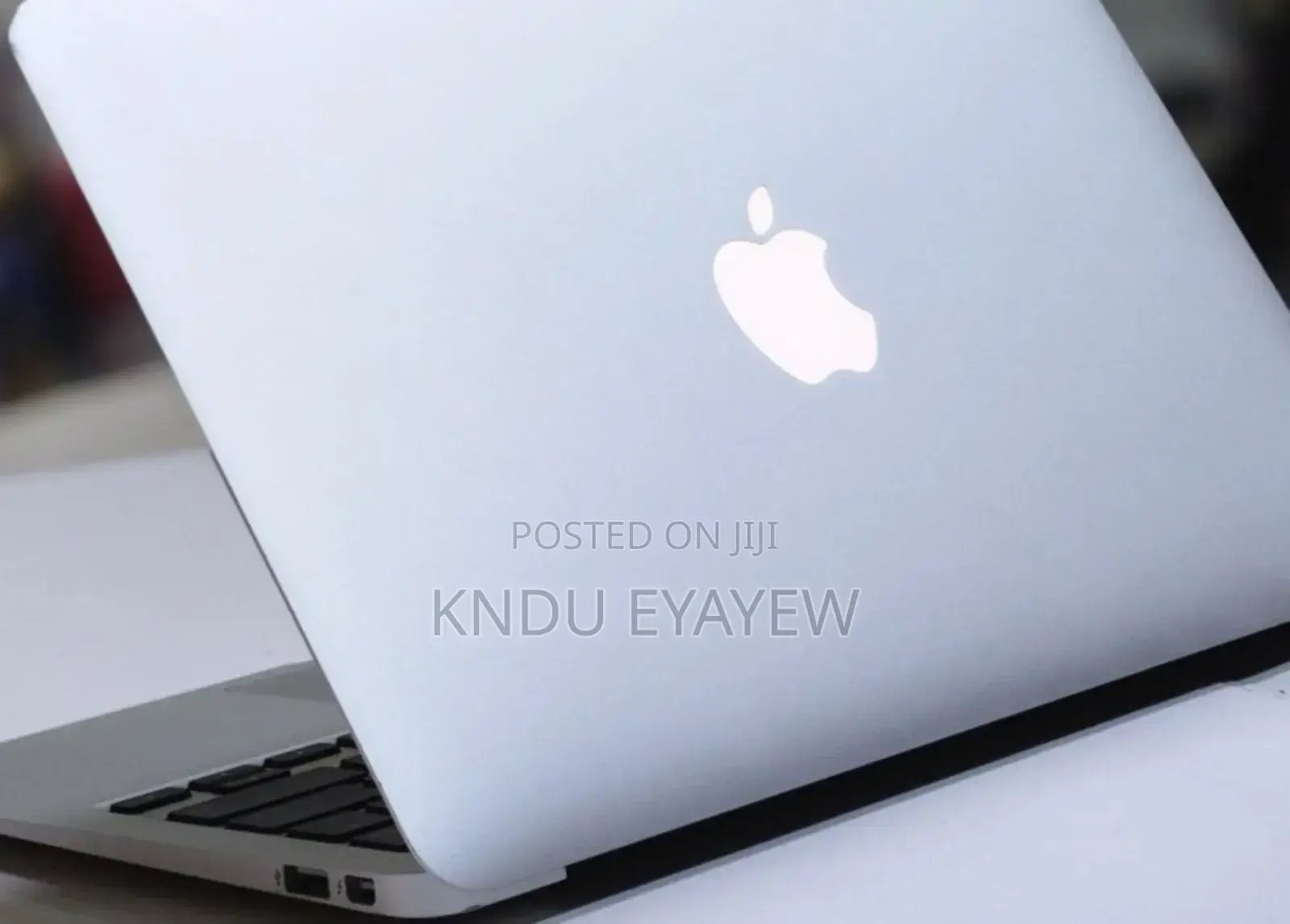 New Laptop Apple MacBook 4GB Intel Core I5 SSD 128GB