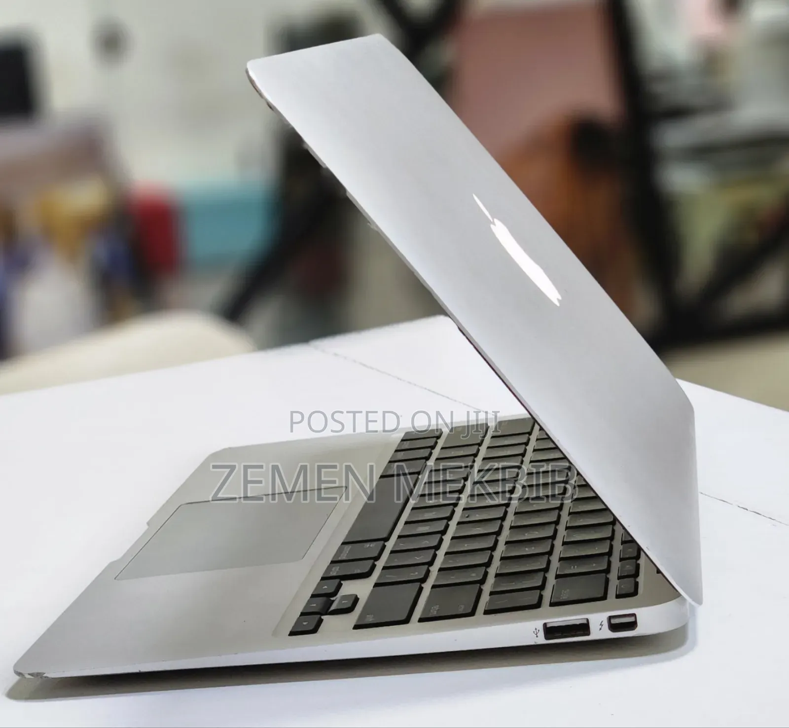 New Laptop Apple MacBook Air 2015 4GB Intel Core I5 SSD 128GB