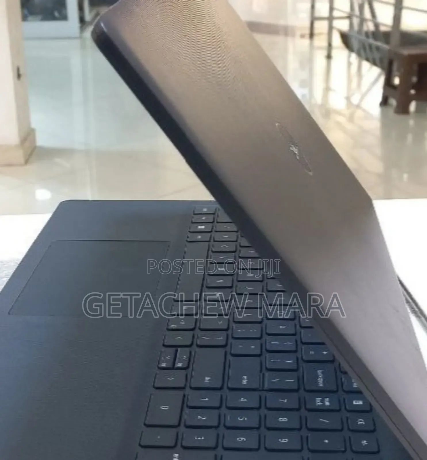 New Laptop Dell Vostro 3560 8GB Intel Core I5 SSD 1T