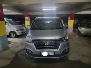 Photo - Hyundai H1 2021 Silver