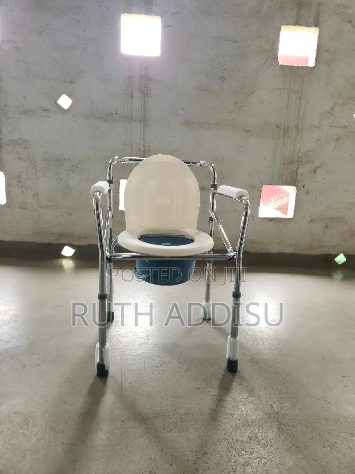 Commode Chair吧畾foldable Commode Chair前天toilet Chair沒用commode