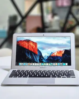 New Laptop Apple MacBook Air 2015 4GB Intel Core I5 SSD 128GB