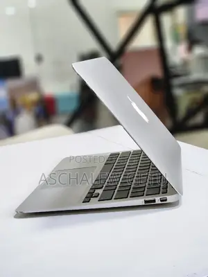 New Laptop Apple MacBook Air 2015 4GB Intel Core I5 SSD 128GB