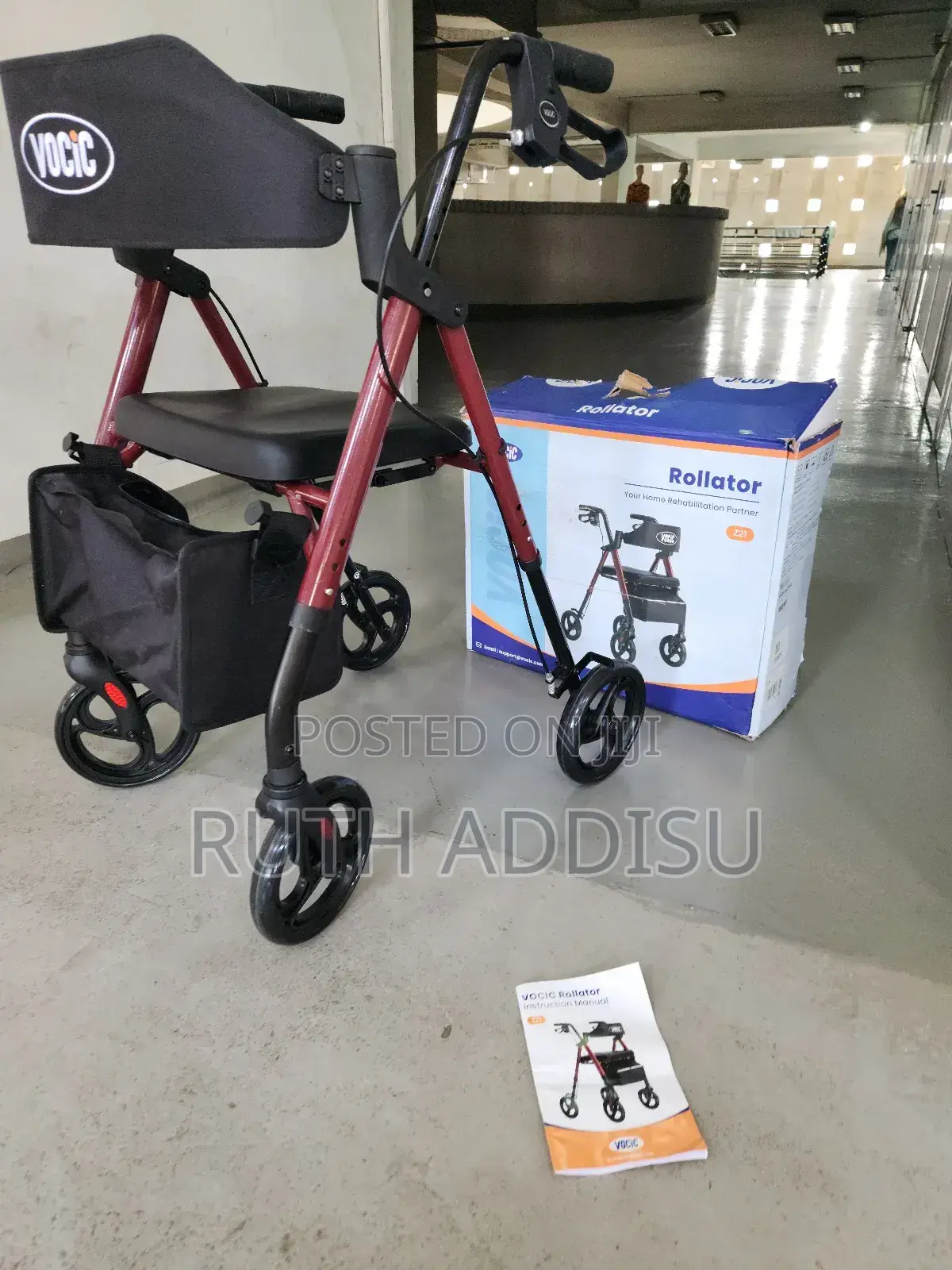 Walker European Standard With Seat地震walker Four Wheel Walker