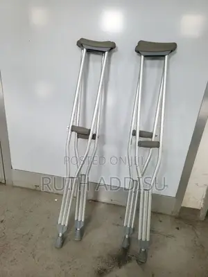 Photo - Axillary Bilateral Crutches來到crutches出售crutches裡邊crutches