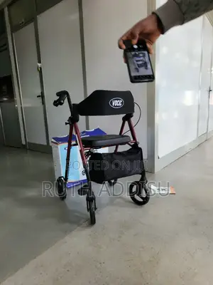 Foldable Walker跟上heavy Duty Walker European Walker半年walker