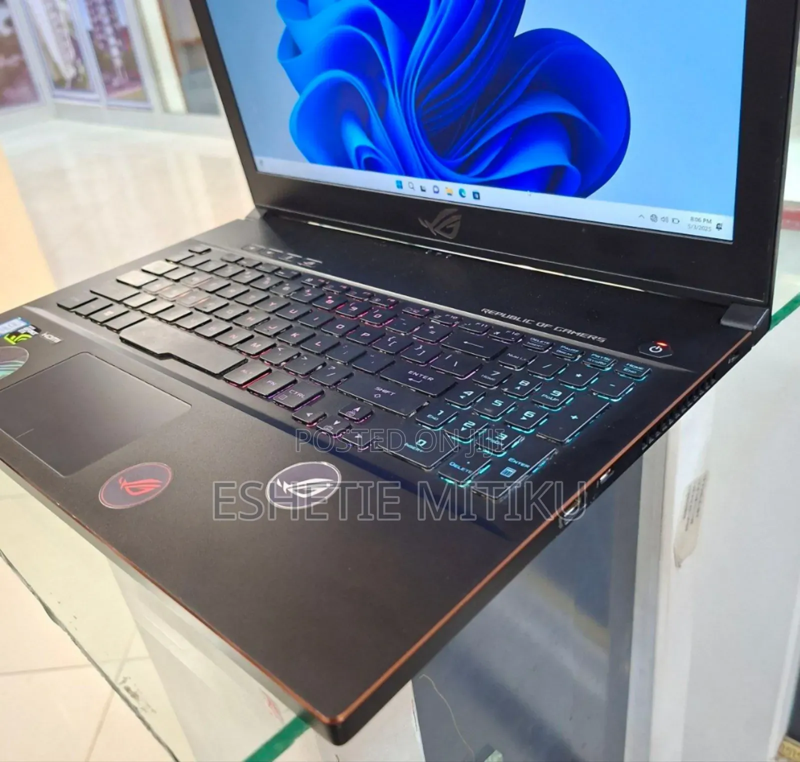 New Laptop Asus ROG Zephyrus G15 16GB Intel Core I7 SSD 1T