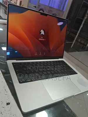 Photo - New Laptop Apple MacBook Pro 16GB Apple M1 SSD 512GB