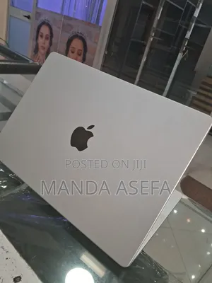 New Laptop Apple MacBook Pro 16GB Apple M1 SSD 512GB