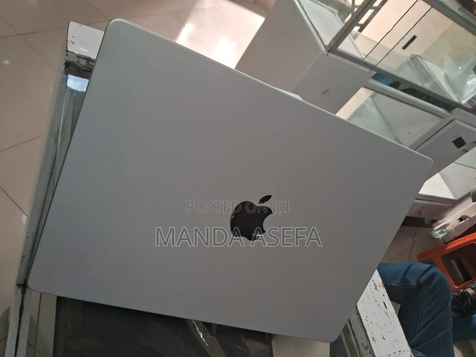 New Laptop Apple MacBook Pro 16GB Apple M1 SSD 512GB