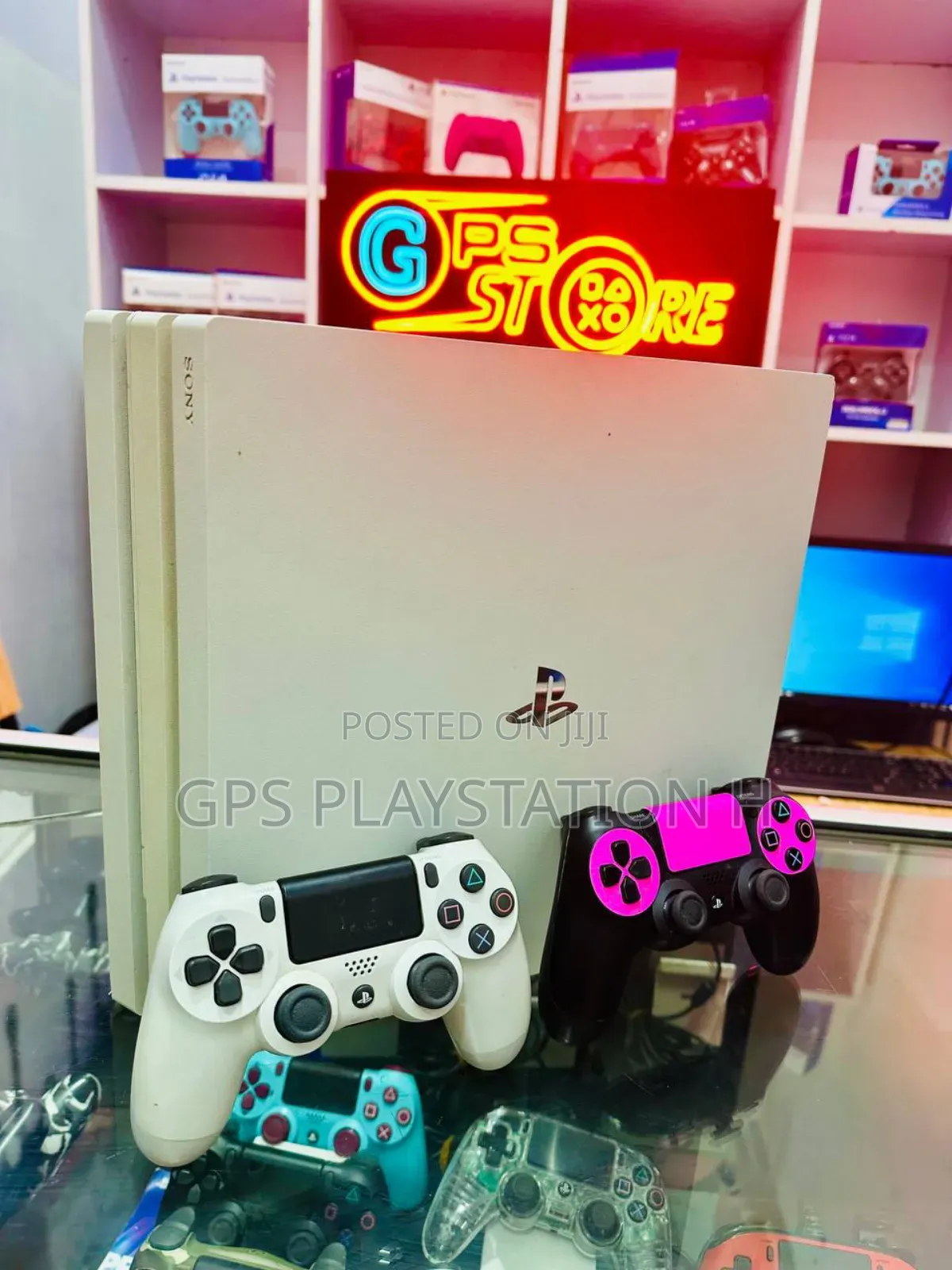 Playstation 4 Pro ሙሉ ዋስትና የትረጋገጠ