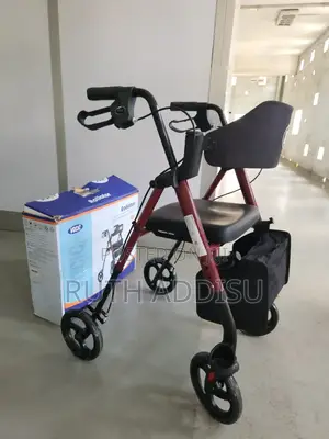 Photo - Walker藥材walker Foldable Medical Walker只好medical Walker New