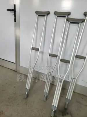 Bilateral Crutches瓶蓋axillary Crutches吃完crutches元首crutches