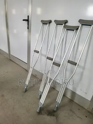 Bilateral Axillary Crutches去過best Quality Crutches貿與crutches