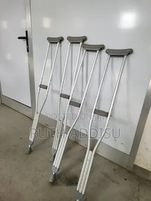Photo - Crutches畾裡crutches國際crutches片段crutches因而crutches捧起crutches
