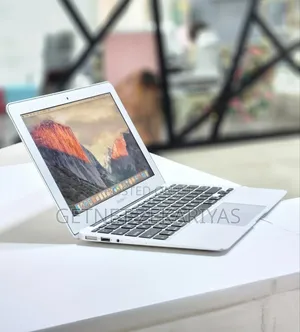 New Laptop Apple MacBook Air 2015 4GB Intel Core I5 SSD 128GB