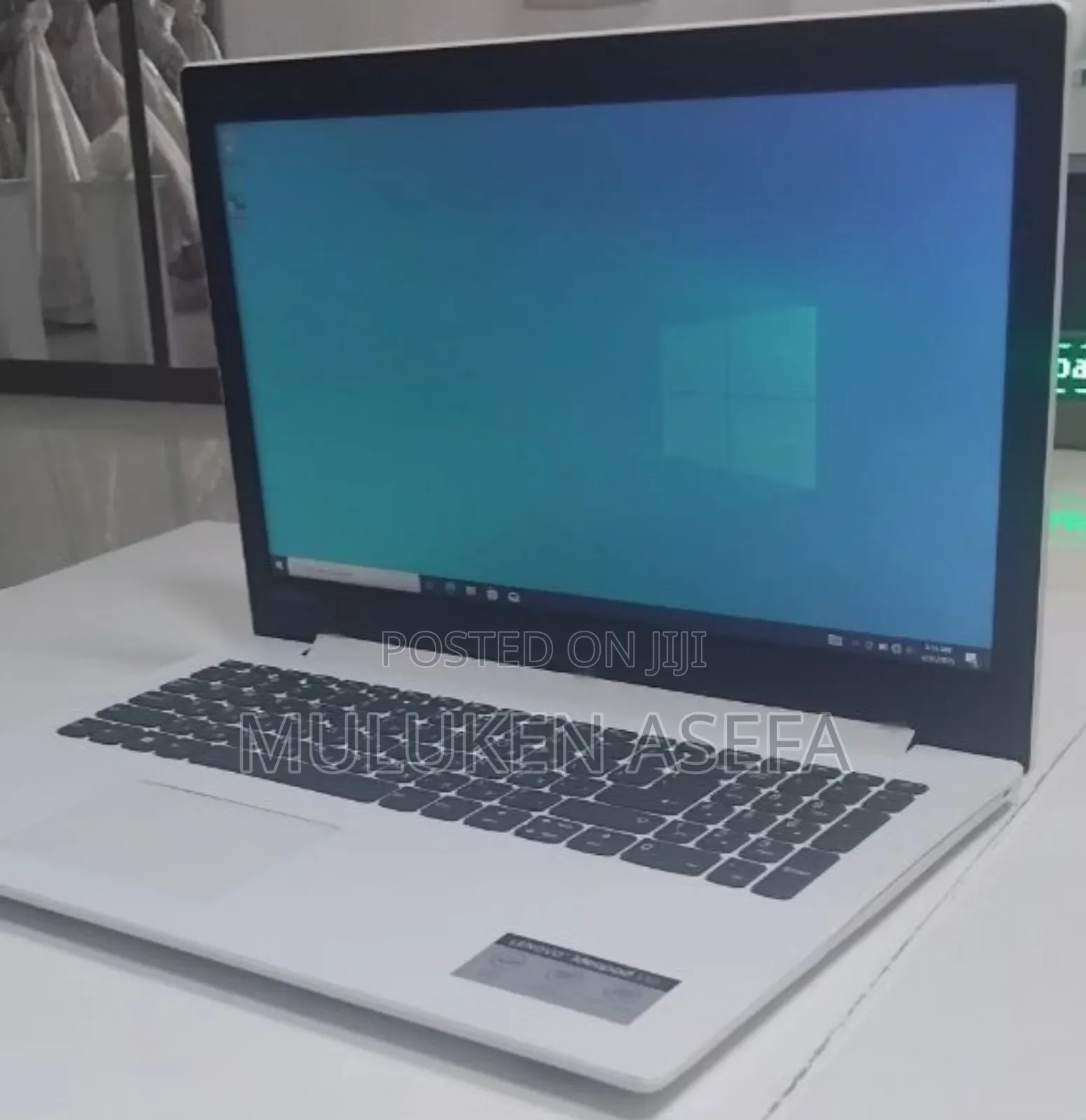 New Laptop Lenovo IdeaPad 330 8GB Intel Core I5 SSD 1T