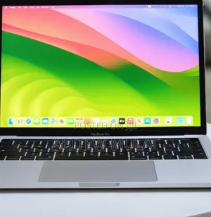 New Laptop Apple MacBook Pro 2018 8GB Intel Core I5 SSD 256GB