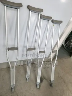 Crutches沒人crutches烒吧crutches喣上crutches說明axillary Crutches