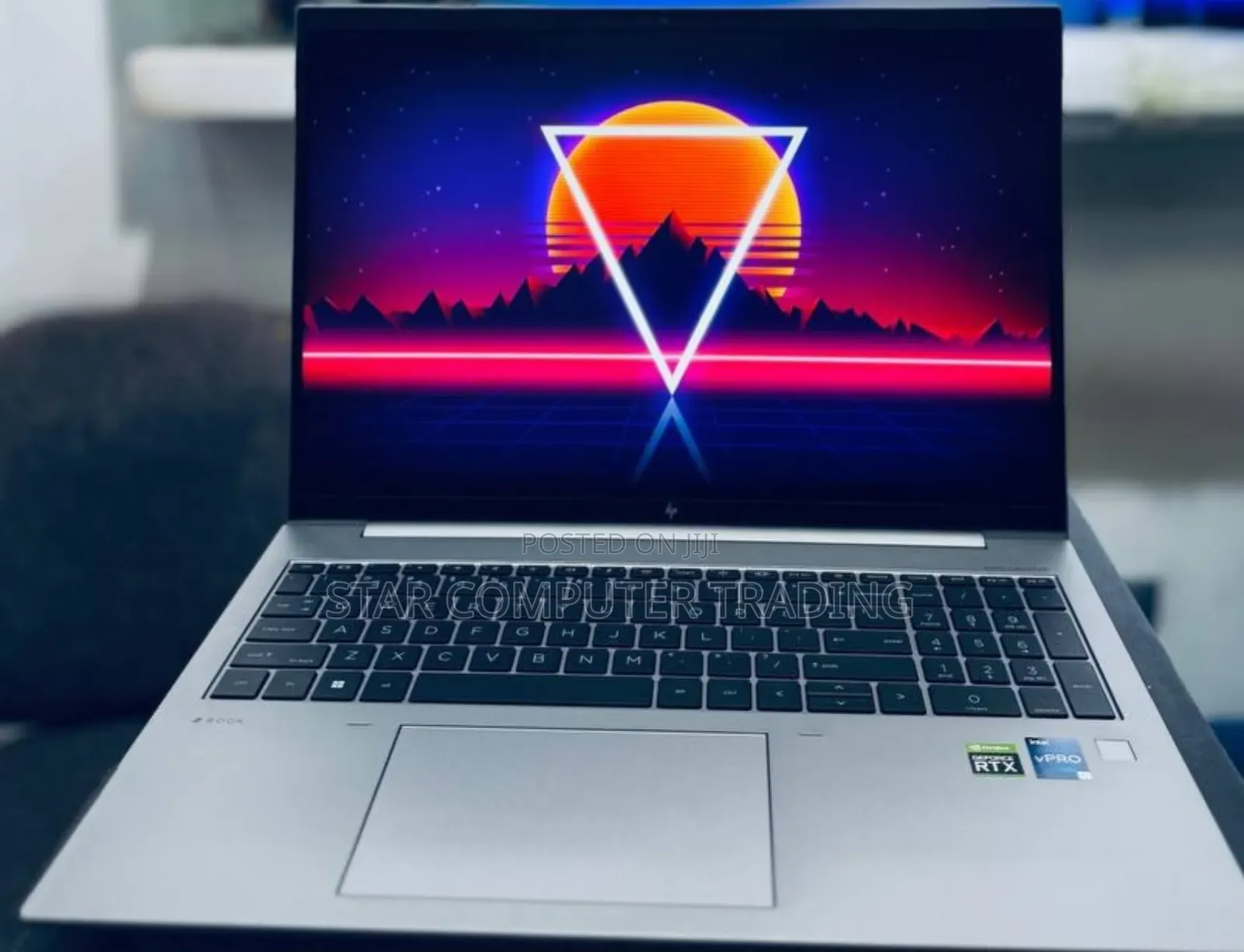 New Laptop HP ZBook Firefly 16 G10 16GB Intel Core I7 SSD 1T