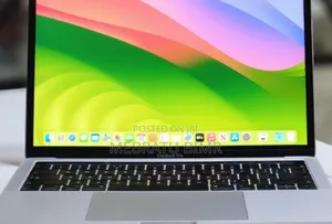 New Laptop Apple MacBook Pro 2018 8GB Intel Core I5 SSD 256GB