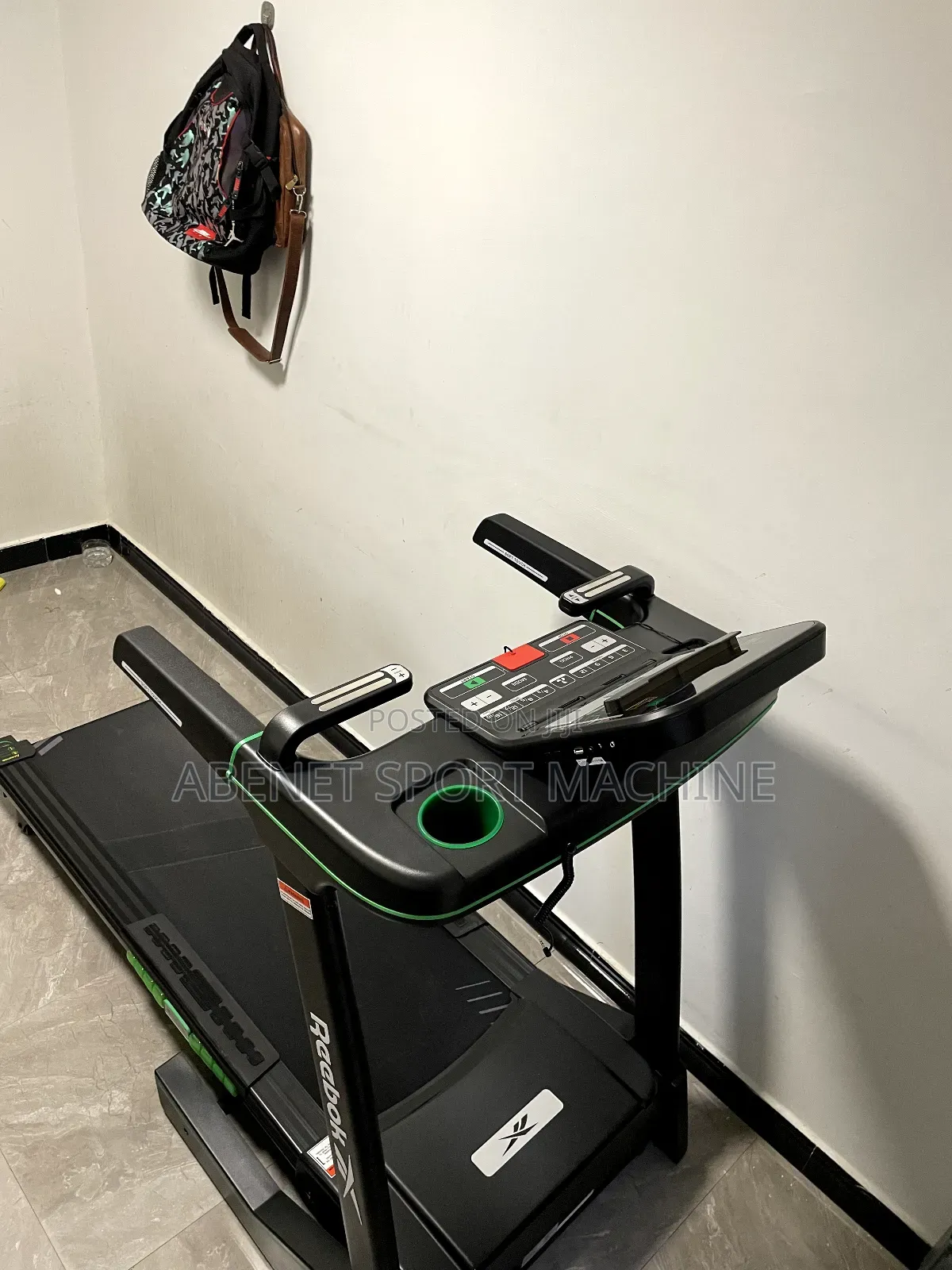 የቤት ዉስጥ Reebok Jet200 Series የመሮጫ ማሽን