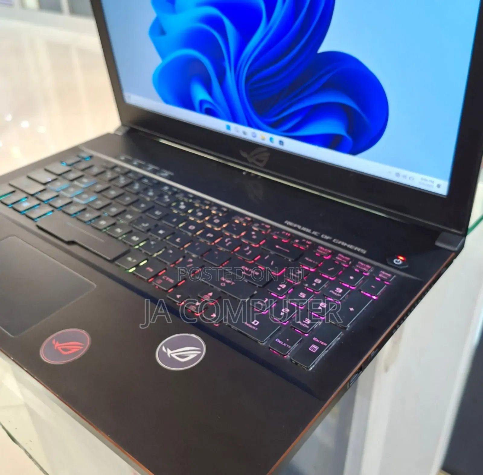 New Laptop Asus ROG Zephyrus G15 16GB Intel Core I7 SSHD (Hybrid) 1.5T